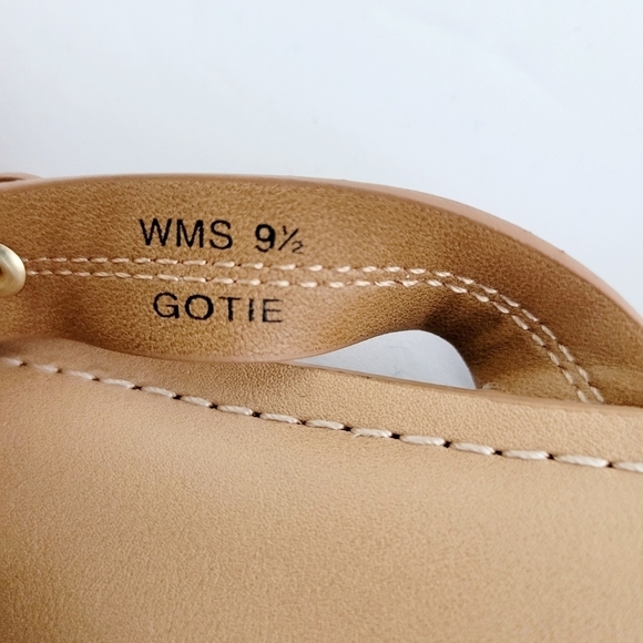 NEW DV by Dolce Vita Pandora Footbed Brown Sandals Size 9.5 - Picture 6 of 6